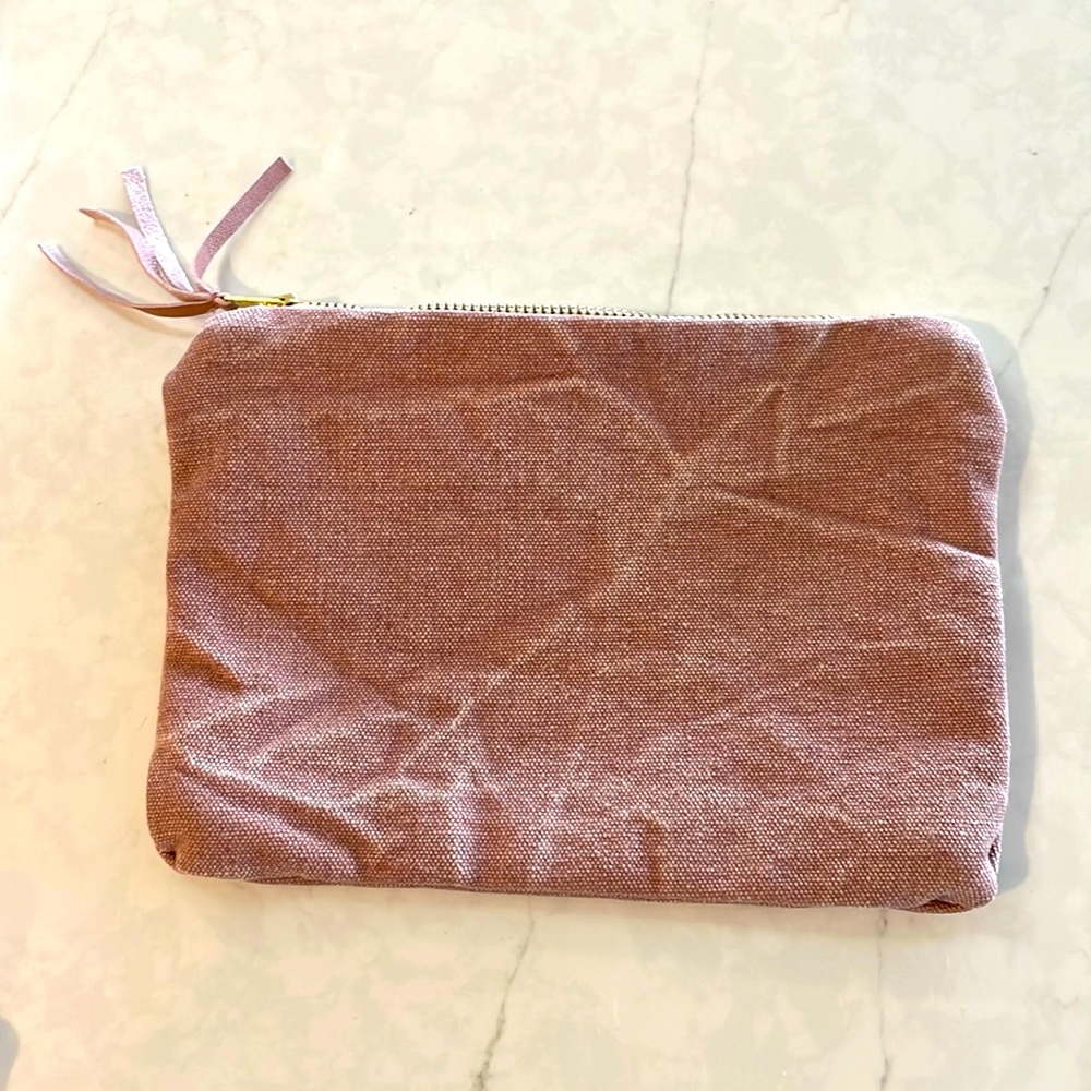 Accessories/makeup bag